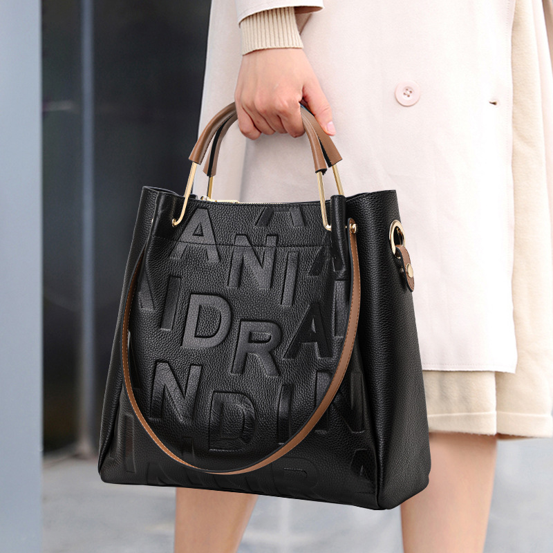 Women's Shoulder Bag Quiet Lux - Luxury Bags Quiet ulasan dan harga